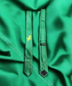 cà vạt cơ đốc